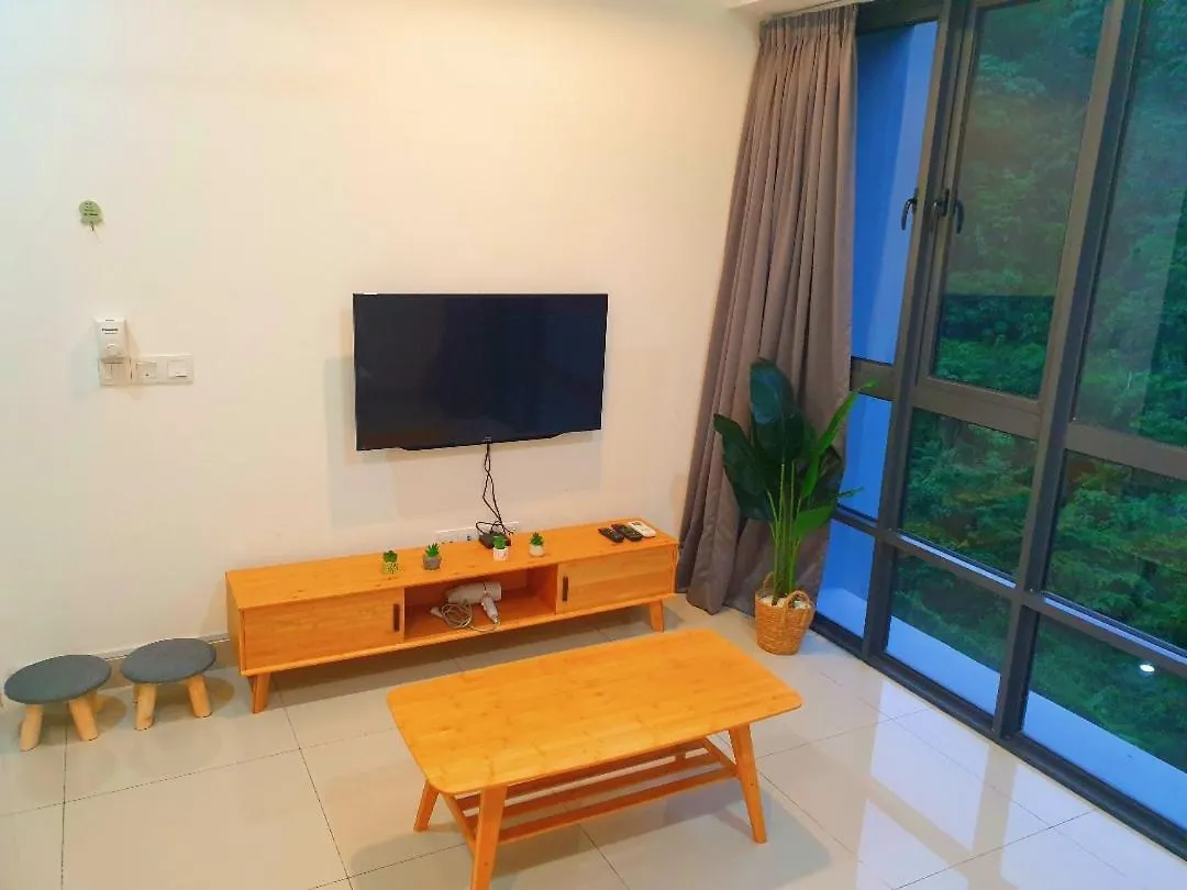 아파트 Cozy And Comfortable 3Br Airport Condo Relau 바얀레파스