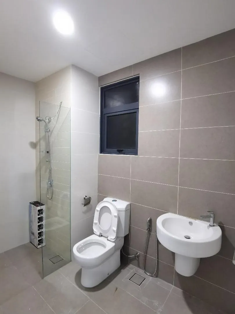 Cozy And Comfortable 3Br Airport Condo Relau 바얀레파스